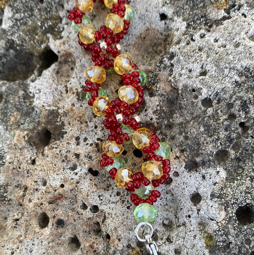 Wreath design bracelet 4mm beads