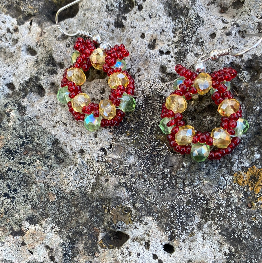 Wreath earrings 4mm beads