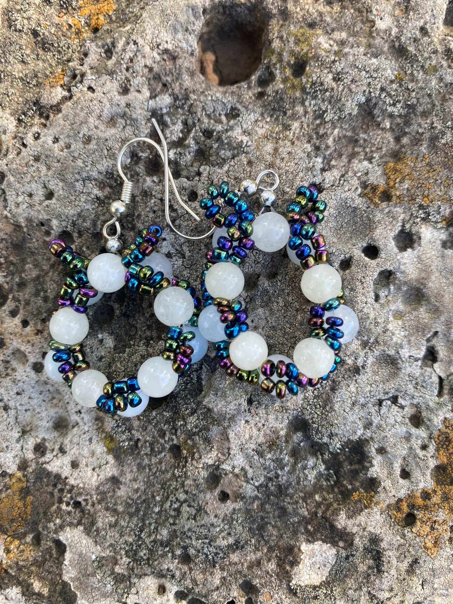 Wreath earrings 6mm round stones