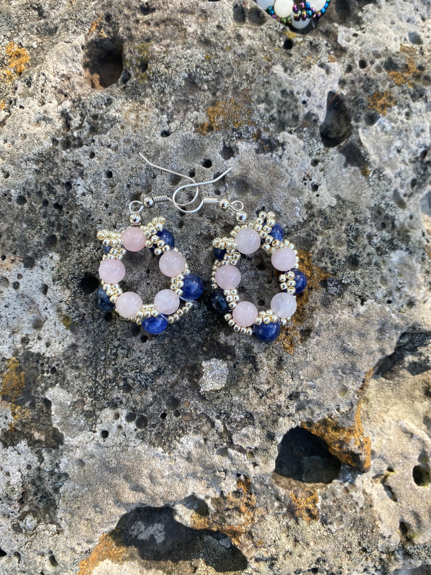 Wreath earrings 6mm round stones
