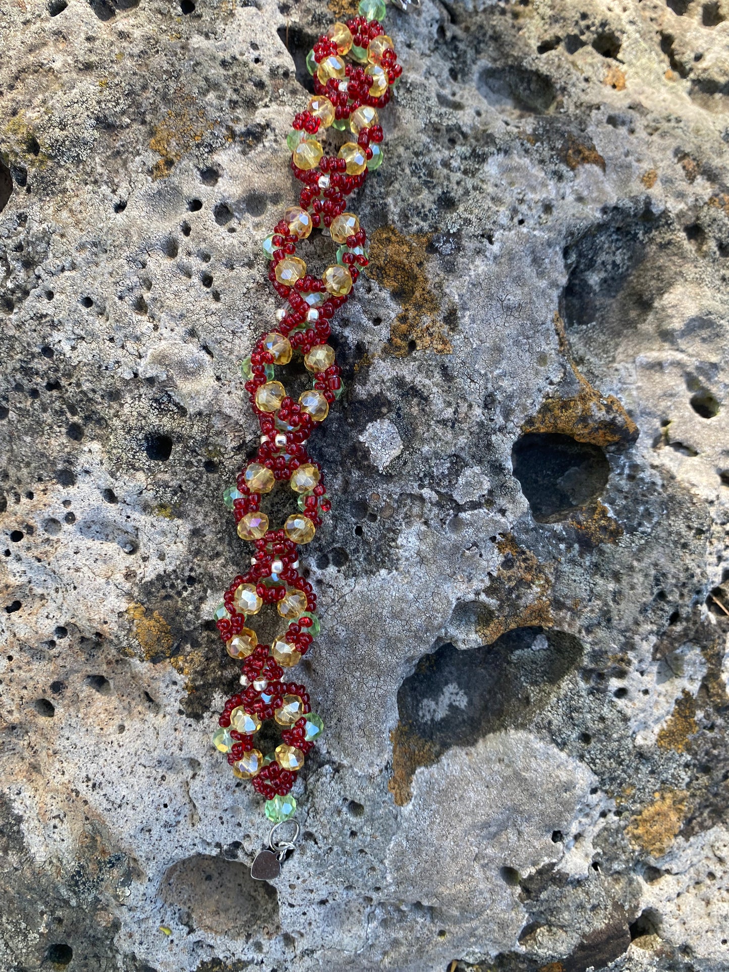 Wreath style bracelet 6mm round beads