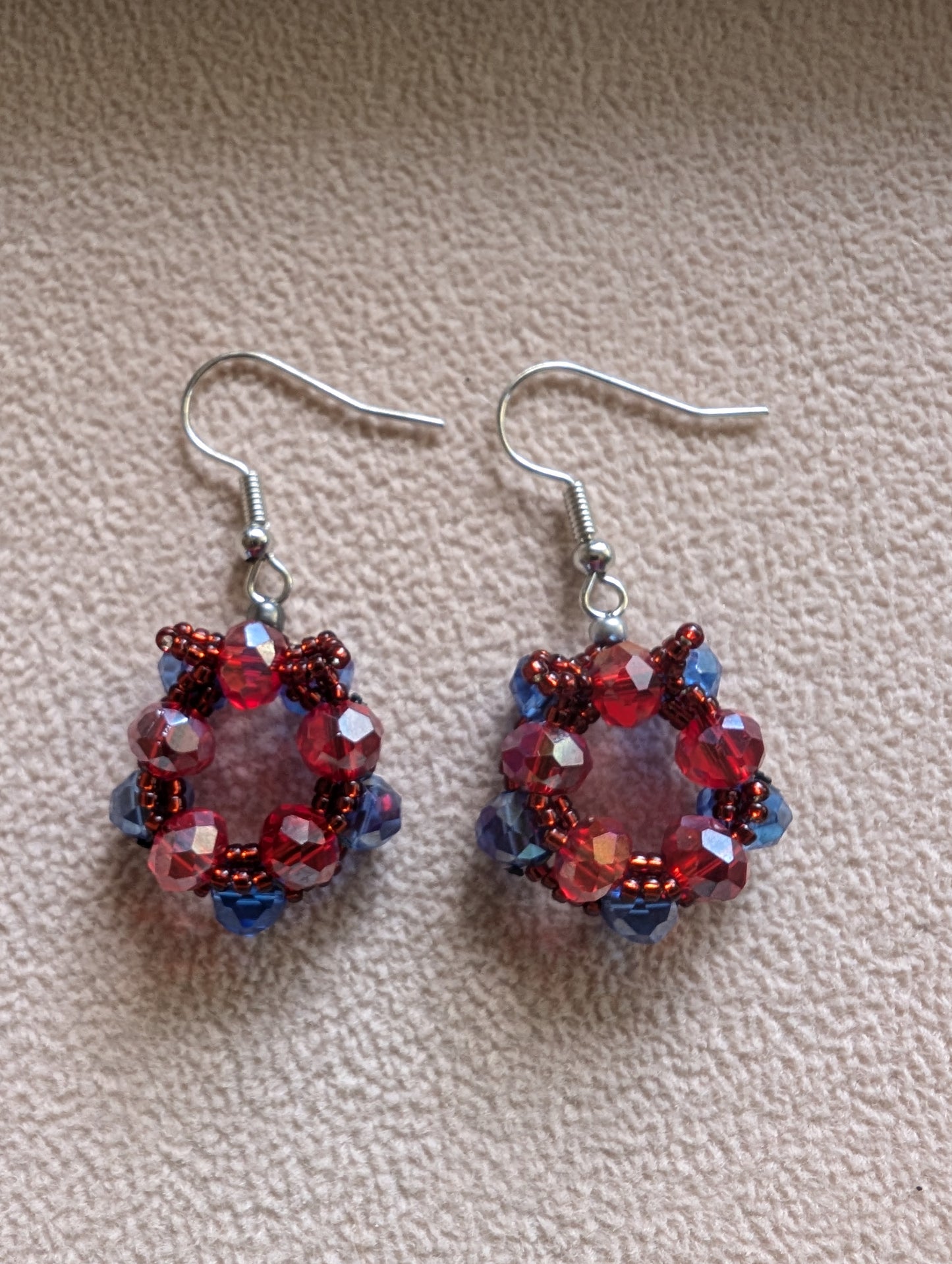 Wreath earrings 4mm beads