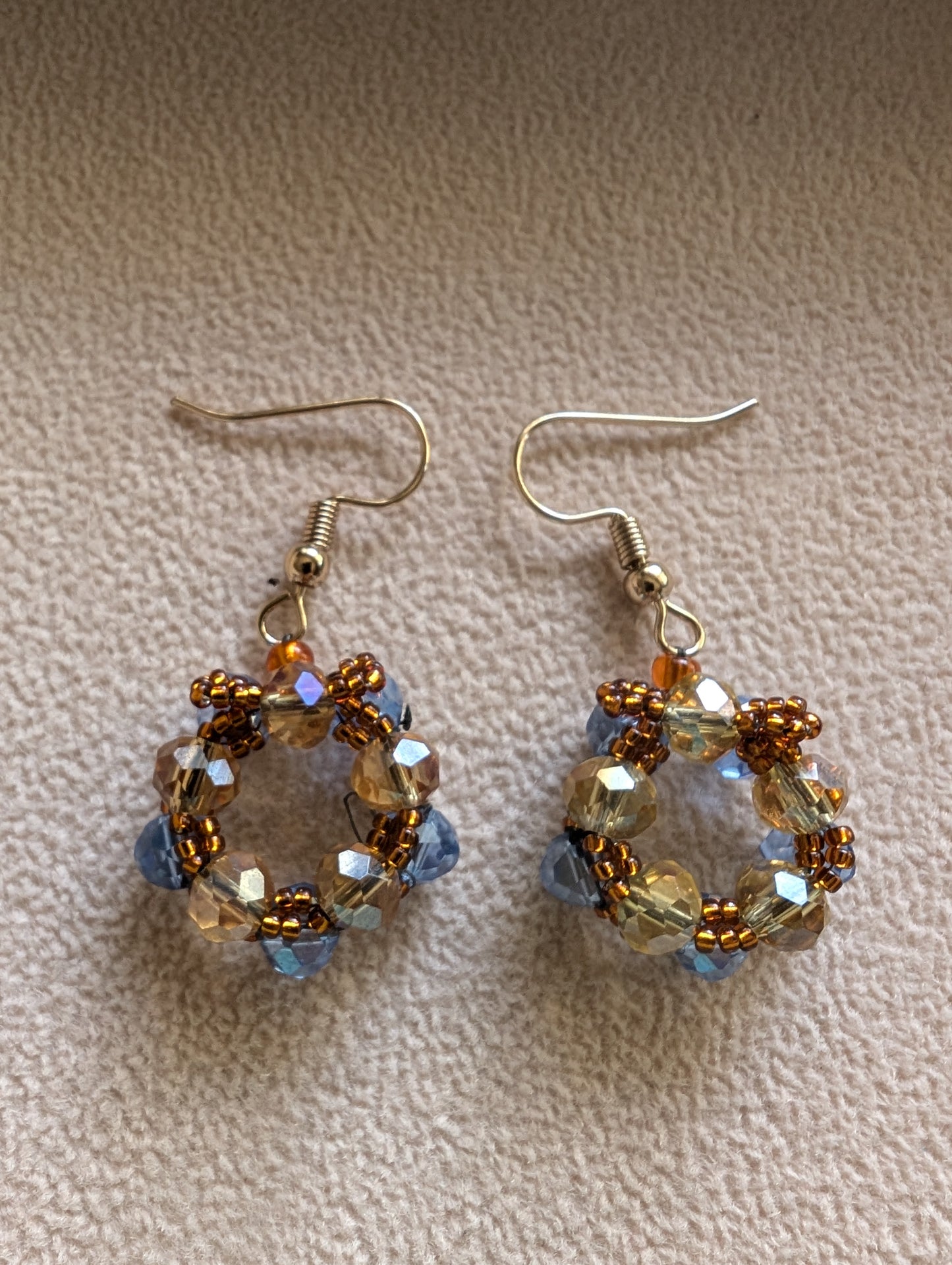 Wreath earrings 4mm beads