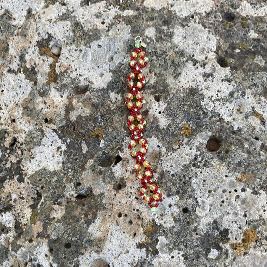 Wreath design bracelet 4mm beads